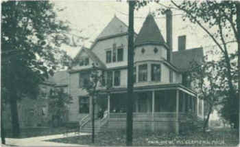 Old House 1910.jpg (36157 bytes)