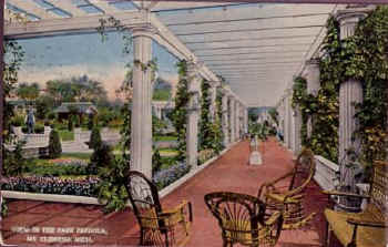 Park Pergola.jpg (79549 bytes)